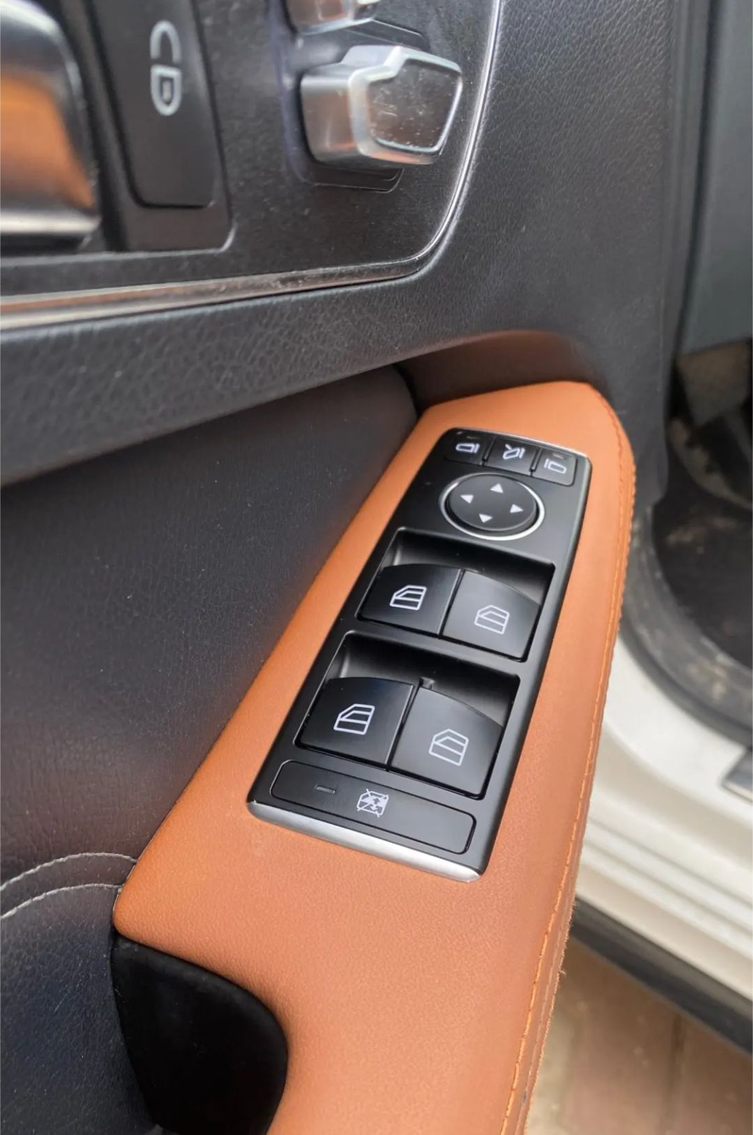 4 Boutons de platine lève-vitres conducteur pour Mercedes Classe A W176 (2010 - 2016)