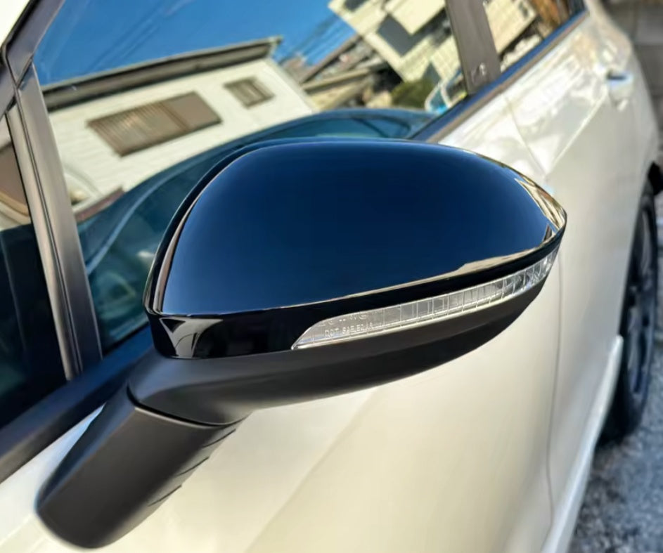 Coques de rétroviseurs noires brillantes pour VW Golf 8 (2020 - 2025)