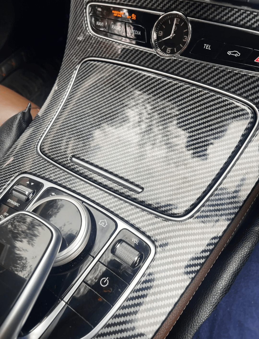 Garniture console centrale carbone replica pour Mercedes Classe E W213 (2016 - 2018)