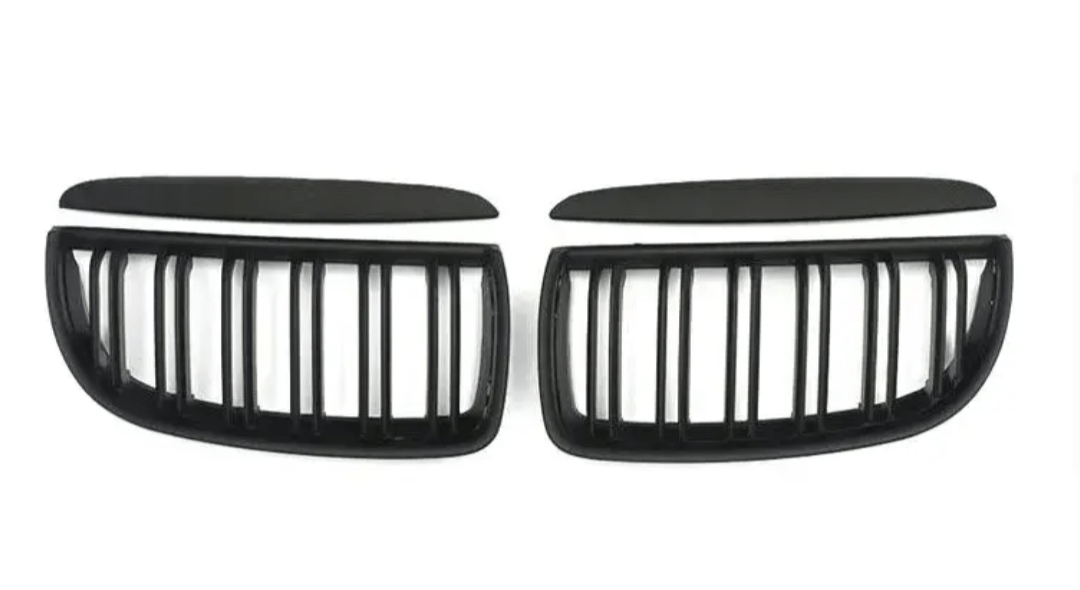 Grilles de calandre noires BMW Série 3 E90 type M Performance (2005-2012) BMW Série 3 E90 - Grilles de calandre noire type M Performance (2005 - 2012)