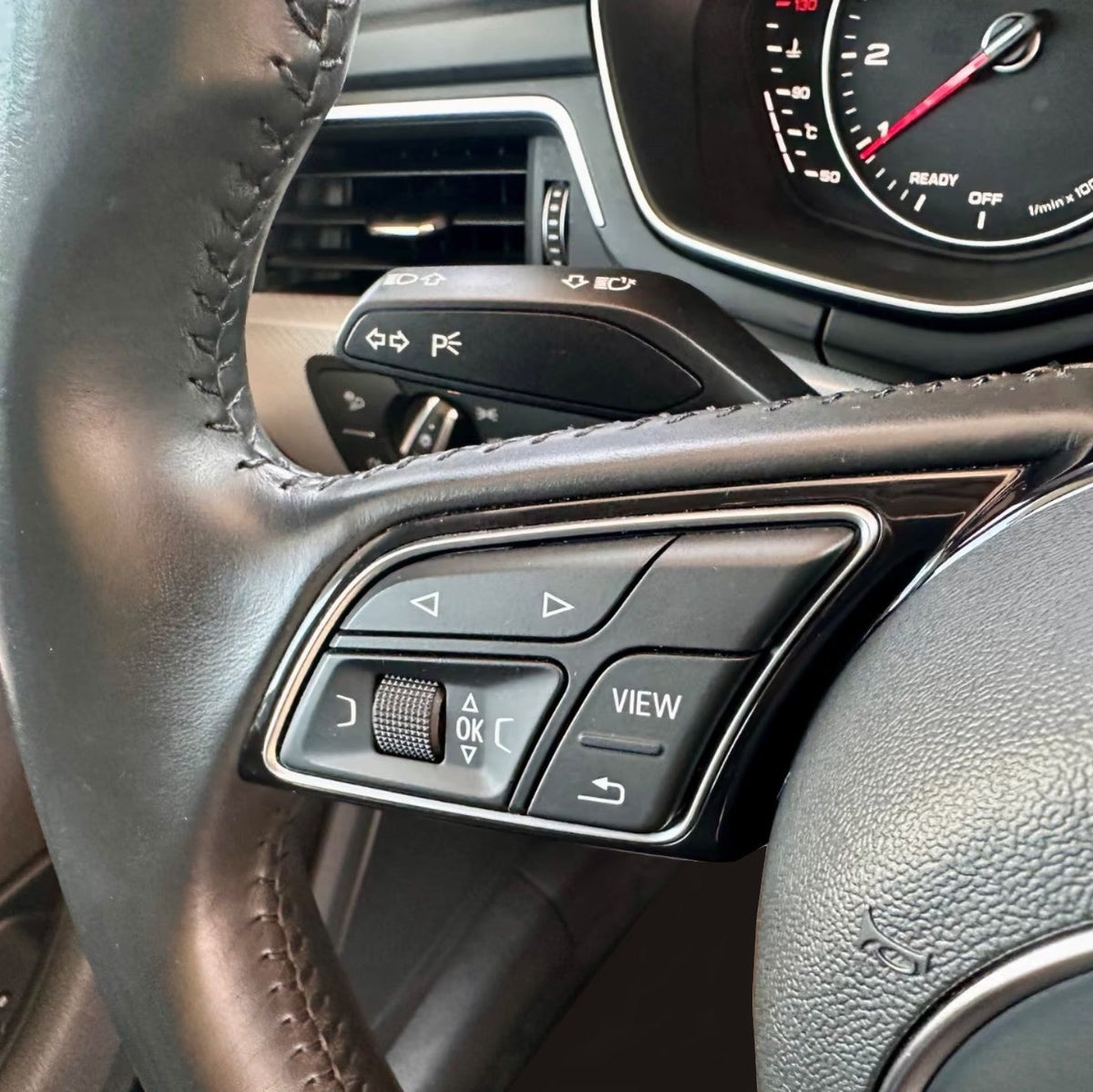Boutons de volant multifonction pour Audi A5 S5 RS5 B9