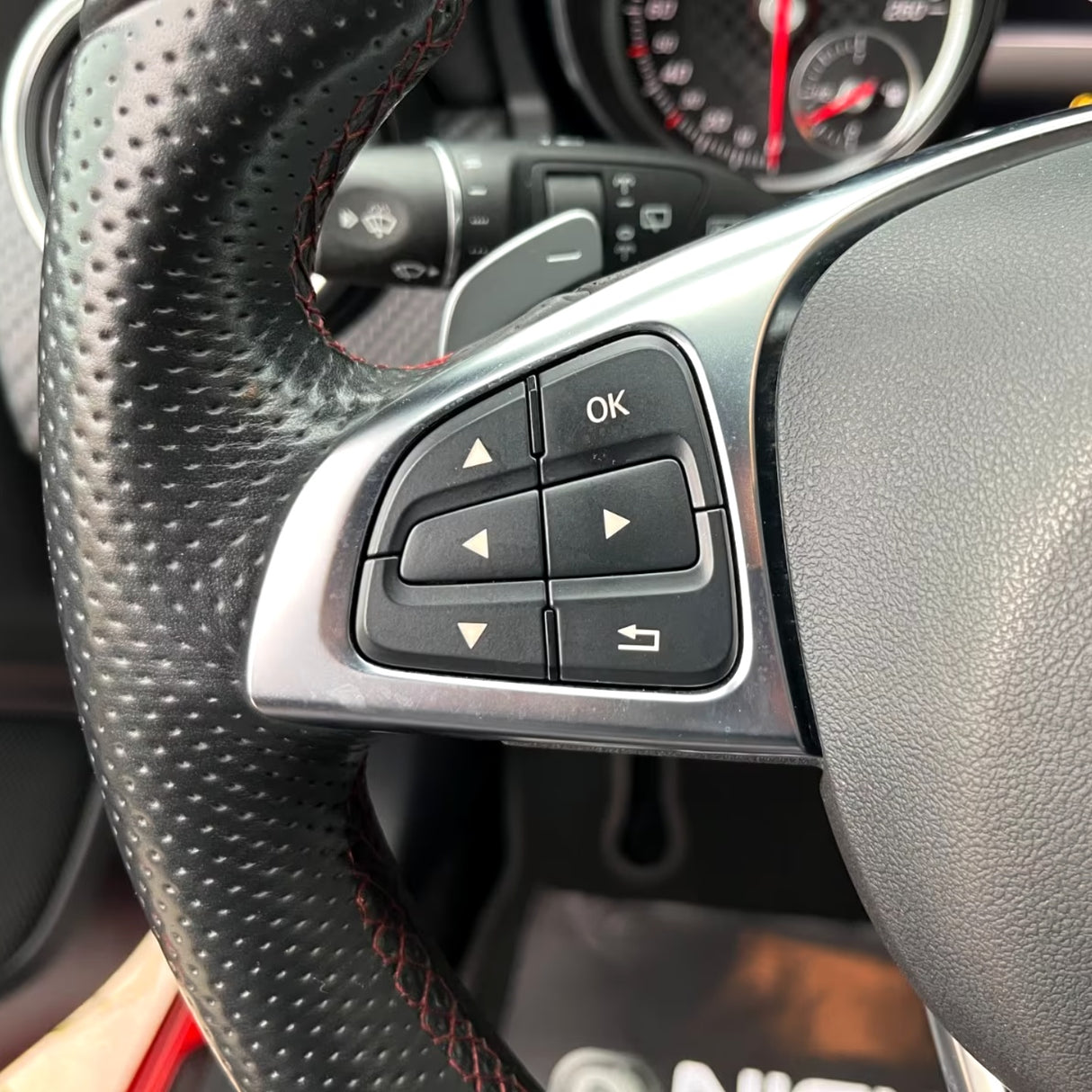 Boutons de Volant multifonction de remplacement pour Mercedes Classe A W176 (2012 – 2018)