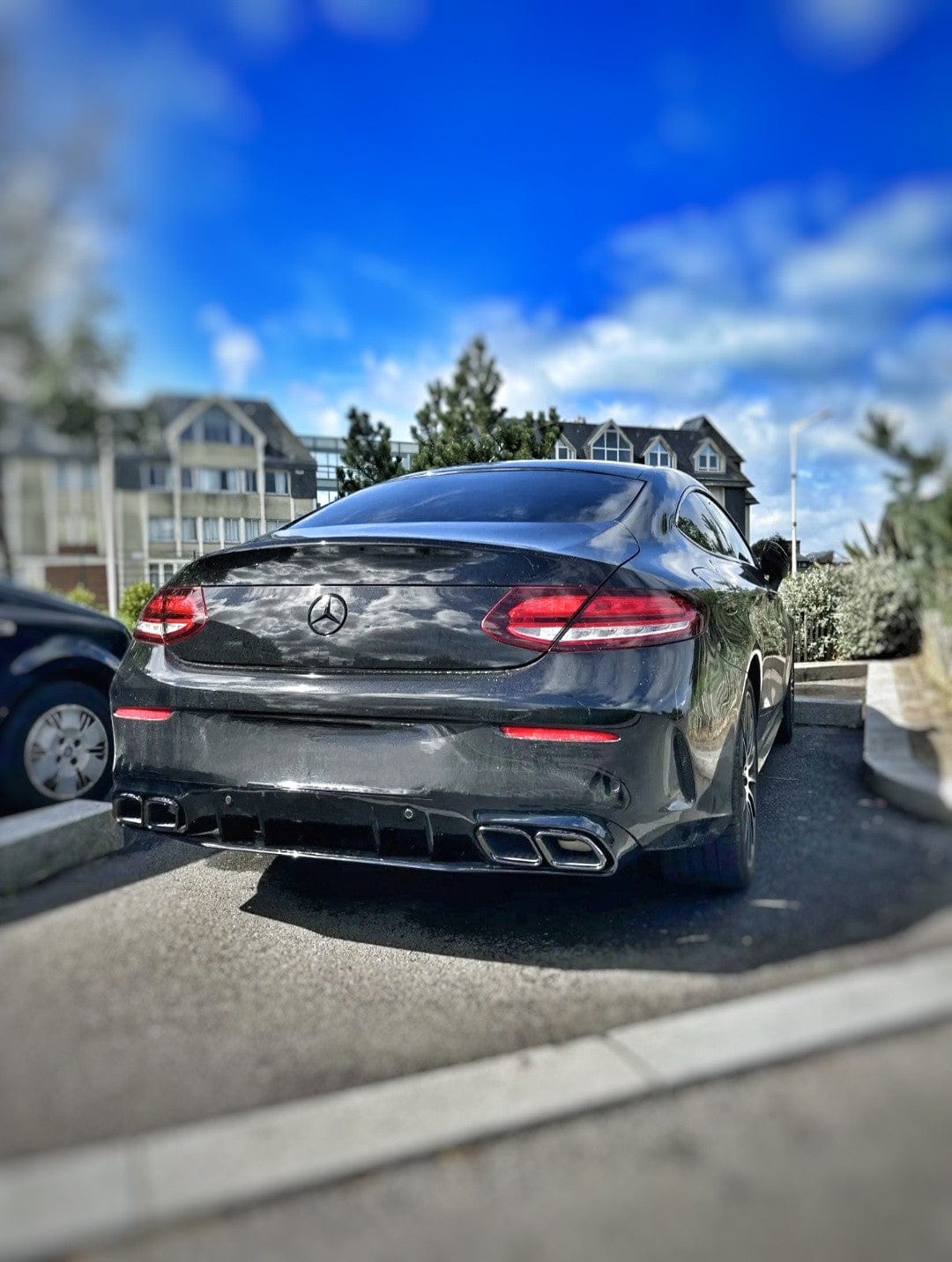Diffuseur et sorties d'échappement pare-choc arrière look 63 AMG pour Mercedes Classe C W205 (2014 à 2021)