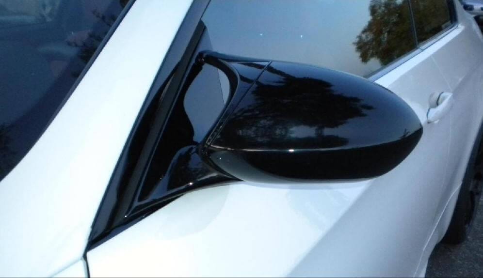 Coques de rétroviseurs type M Performance noires brillantes pour BMW Série 1 E87 et E81 (2004 - 2009)