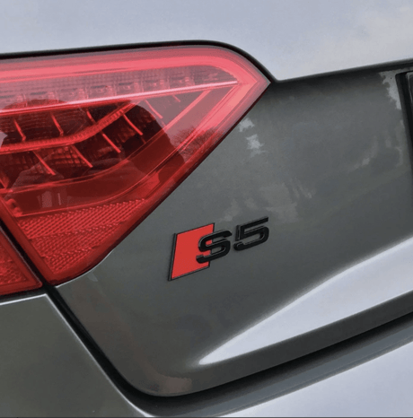 Emblème de coffre logo noir AUDI S5 Black Edition