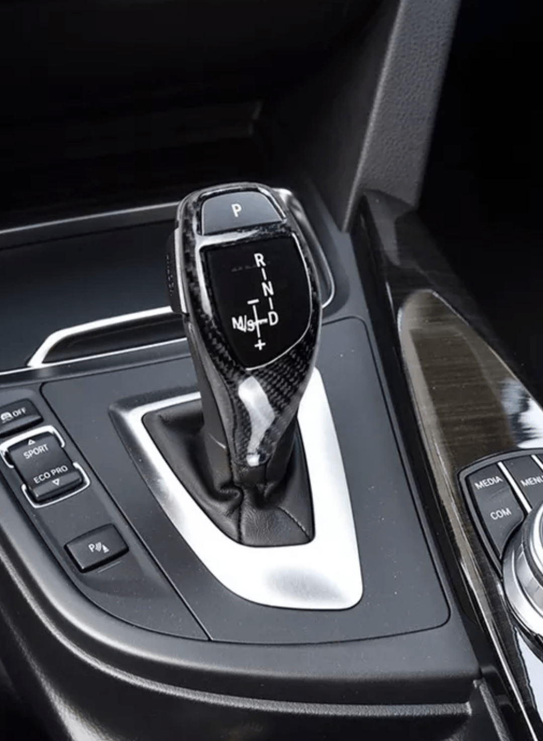 BMW Série 1 F20 - F21(2011 à 2018) / Bouton P en façade Pommeau Sélecteur de levier de vitesse Carbone pour BMW Génération F