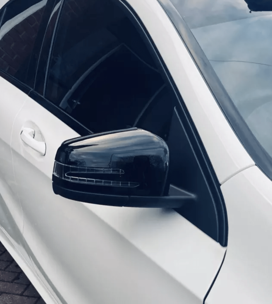 Coques de rétroviseurs Noir Brillant Mercedes C W204 (2007-2016) Mercedes Classe C W204 - Coques de rétroviseurs Noires Brillantes (2007 - 2016)