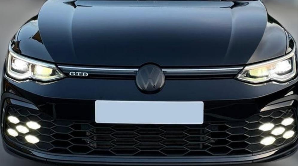 Emblèmes avant et arrière noirs logos VW GOLF 8 - Euro Racing Parts