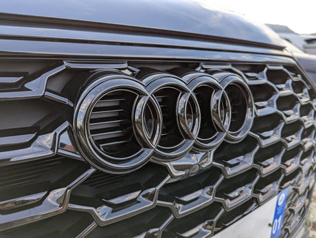 Comment remplacer les coques de rétroviseurs de votre Audi A3 8V, A4 B9, A5 B9, A6 C7, A7 C7 ?