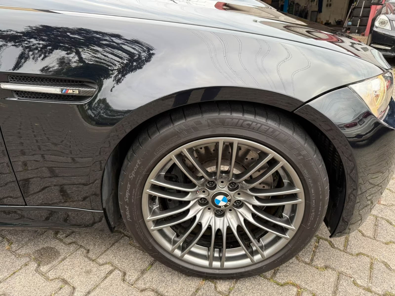 Jantes BMW Série 3 E90 Berline, Touring E91, Coupé E92 et Cabriolet E93 : liste complète des styles d’origine