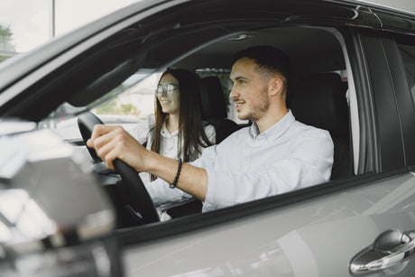 Prix d'une assurance auto temporaire : notre guide complet