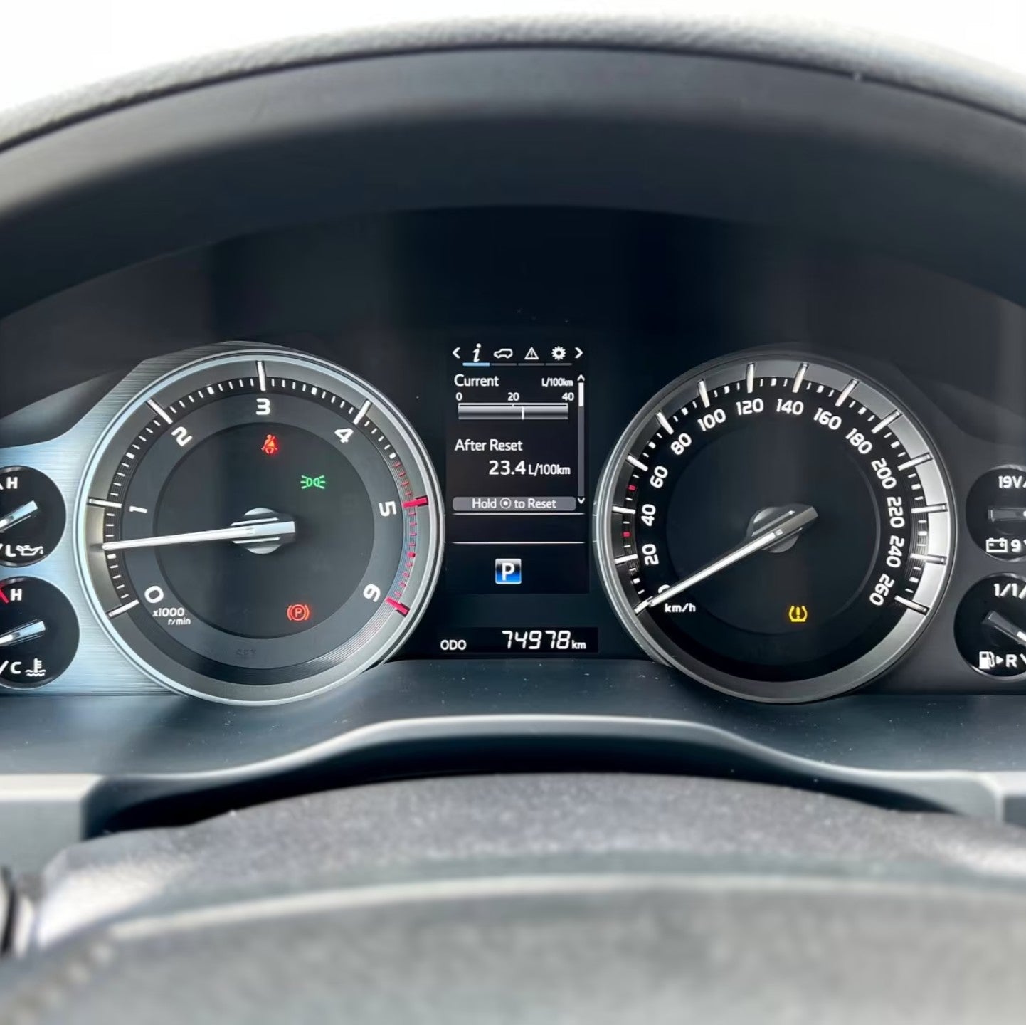 Signification des Voyants au Tableau de Bord Toyota : Notre Liste Complète