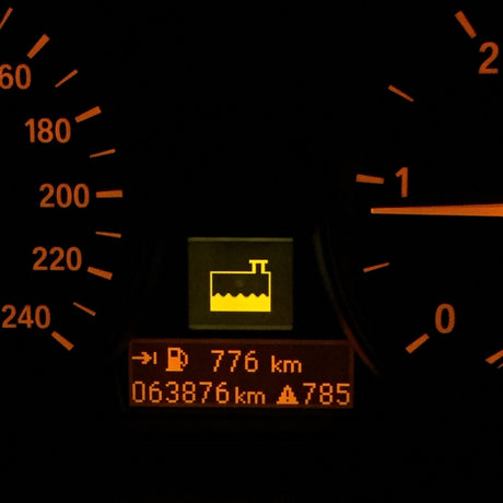 Liste des voyants au tableau de bord BMW Série 5, Série 6 et Série 7 : que signifient-ils ?