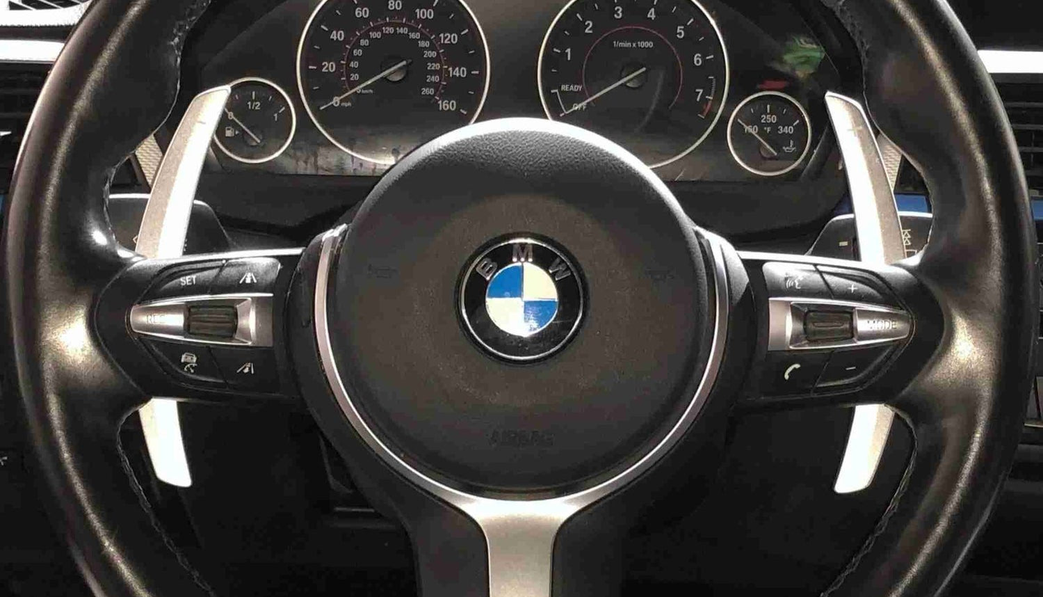 Palettes au volant Performance pour BMW