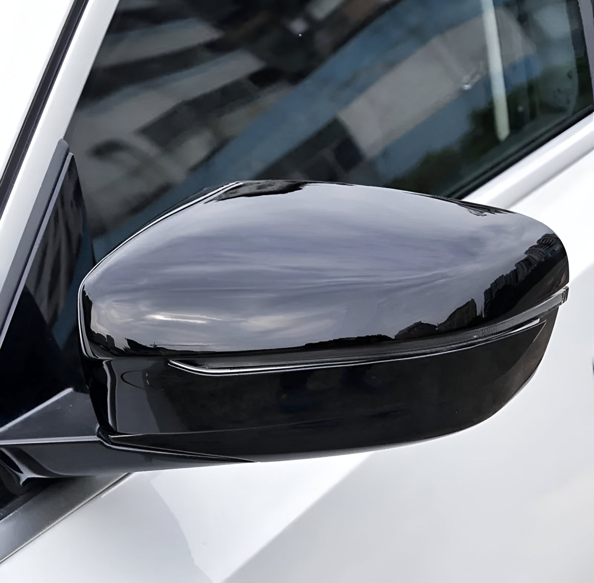 Coques de rétroviseurs type M Performance noires brillantes pour BMW Série 4 G22 (2020 - Aujourd'hui)