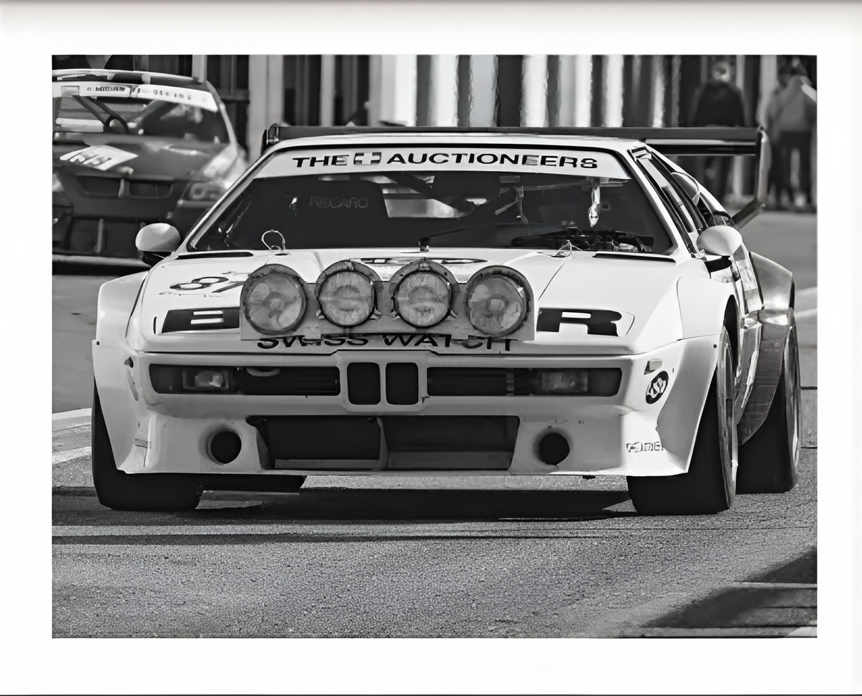 Affiche noir et blanc vintage voiture ancienne BMW M1 Procar