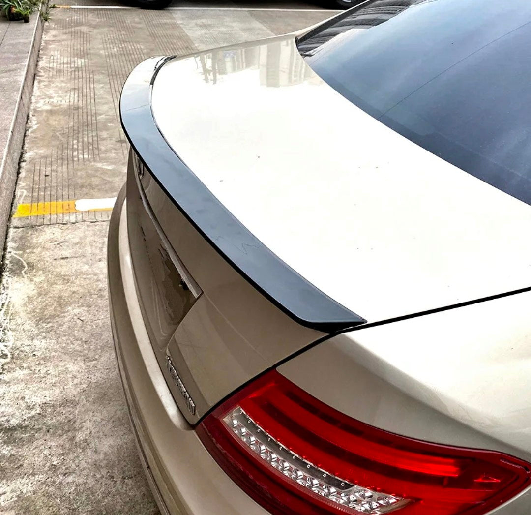 Aileron Becquet de coffre type AMG Noir Brillant pour Mercedes Classe C W204 (2007 - 2016)