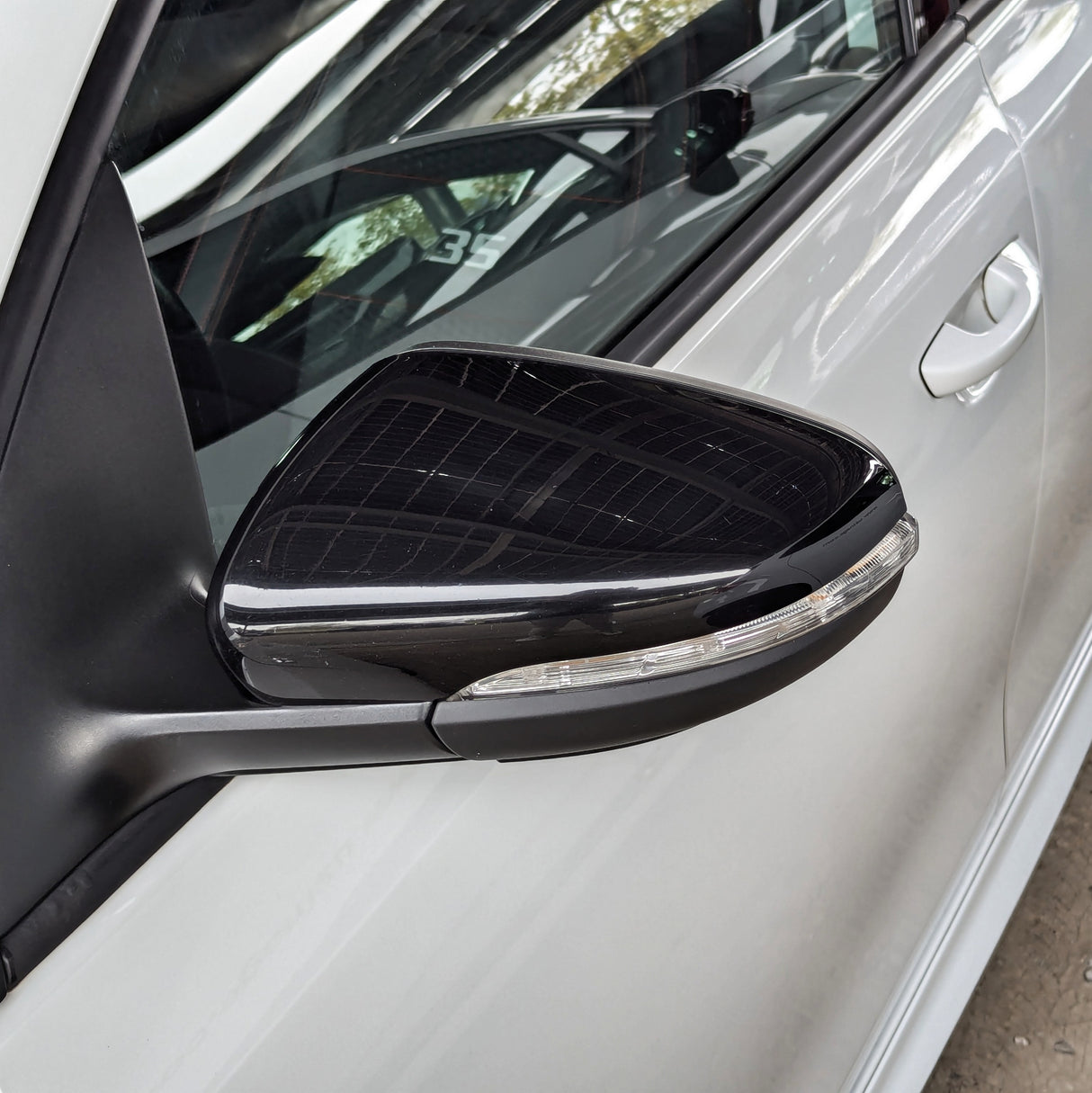 Coques de rétroviseurs noires brillantes pour VW Golf 6 (2008 - 2014)