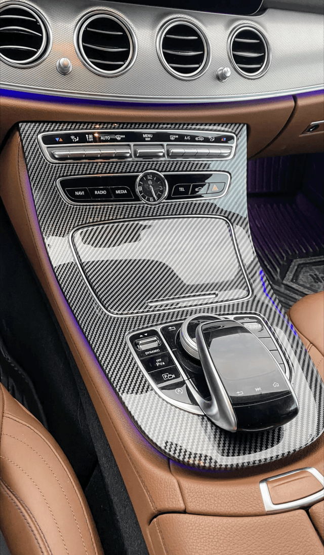 Garniture console centrale carbone replica pour Mercedes Classe E W213 (2016 - 2018)