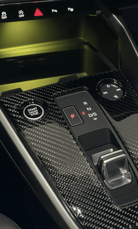 Garniture intérieure entourage de levier de vitesse type carbone pour AUDI A3 8Y (2021 - 2024)