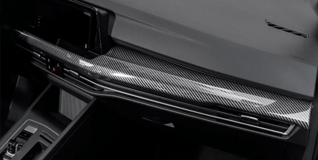 Garniture tableau de bord carbone pour VW GOLF 8 - 2019 à 2024