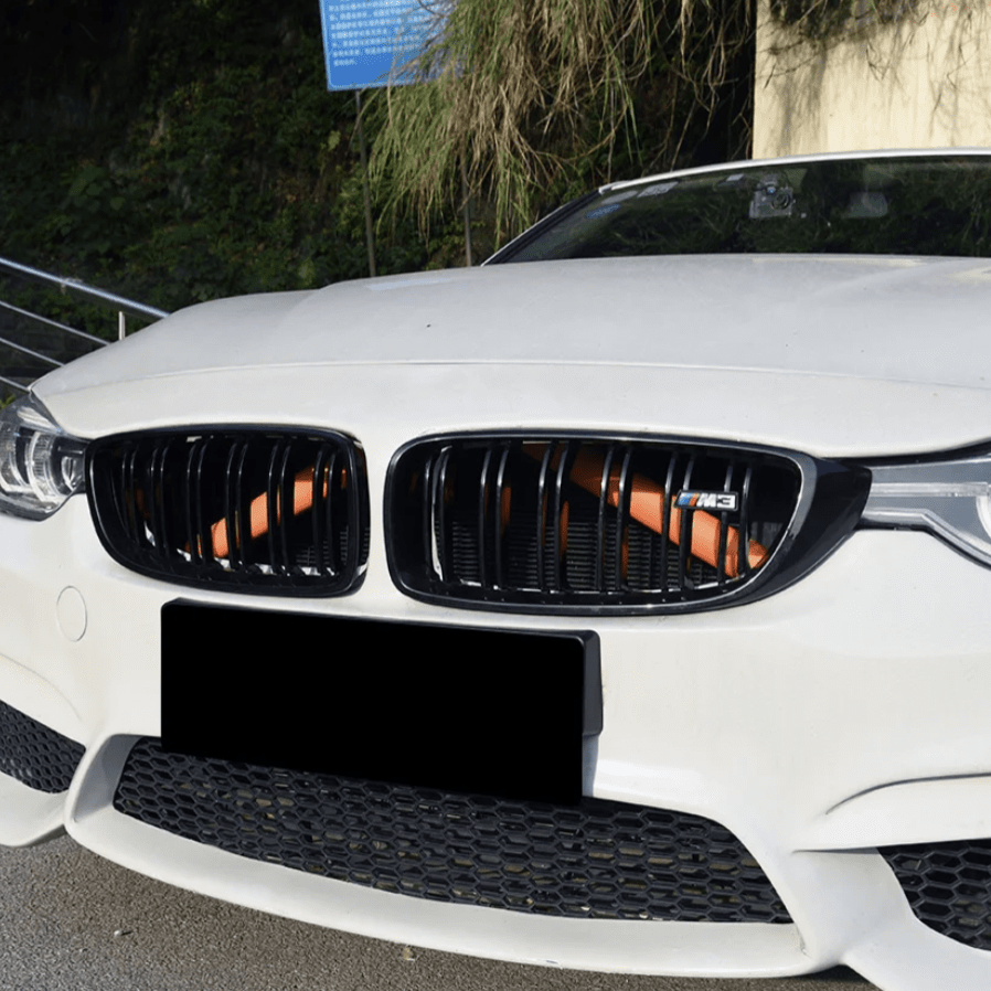 Garnitures Barres de renfort de calandres avant BMW V-Brace de Couleur Blanche Rouge Vert Bleu Jaune