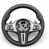 Standard (options carbone indisponibles) Poignées en Cuir lisse