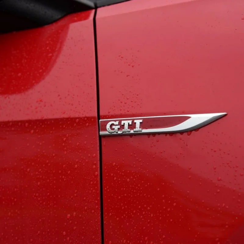 Logo GTI d'ailes avant pour VW Polo GTI et Golf GTI - Noir ou Rouge