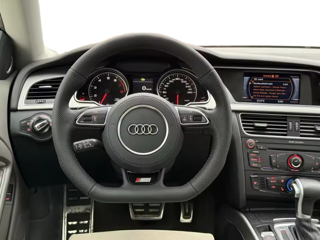 Volant à Méplat Performance pour Audi A4 S4 B8 - 2007 à 2015