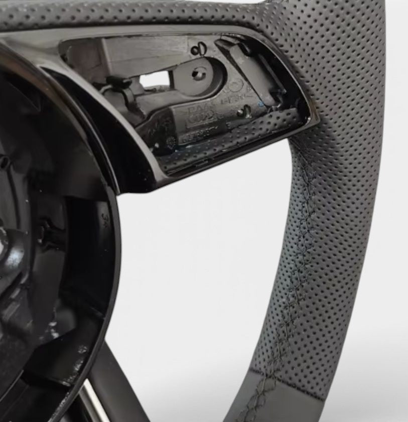 Volant à Méplat Performance pour Audi A3 S3 8V - 2012 à 2020