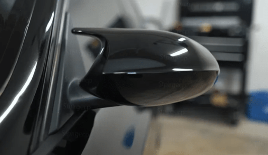 Coques de rétroviseurs BMW Série 1 E87 type M Perfomance Noires Brillantes (2004-2009) Coques de rétroviseurs type M Performance Noires Brillantes pour BMW Z4 E89 (2009 - 2016)