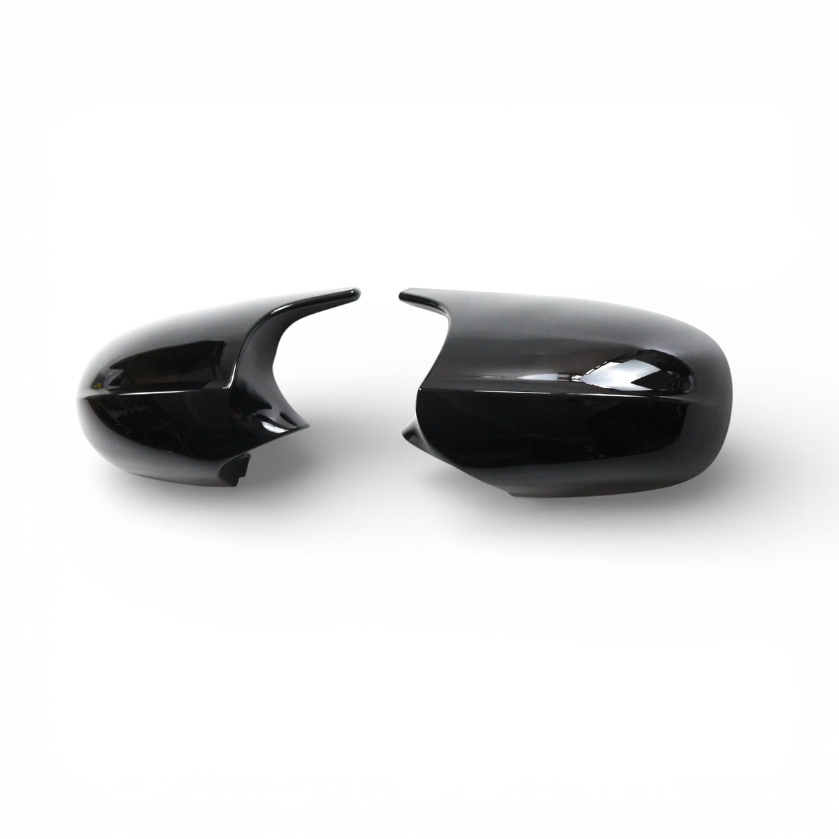 Coques de rétroviseurs type M Performance noires brillantes pour BMW Série 1 E87 et E81 (2004 - 2009)