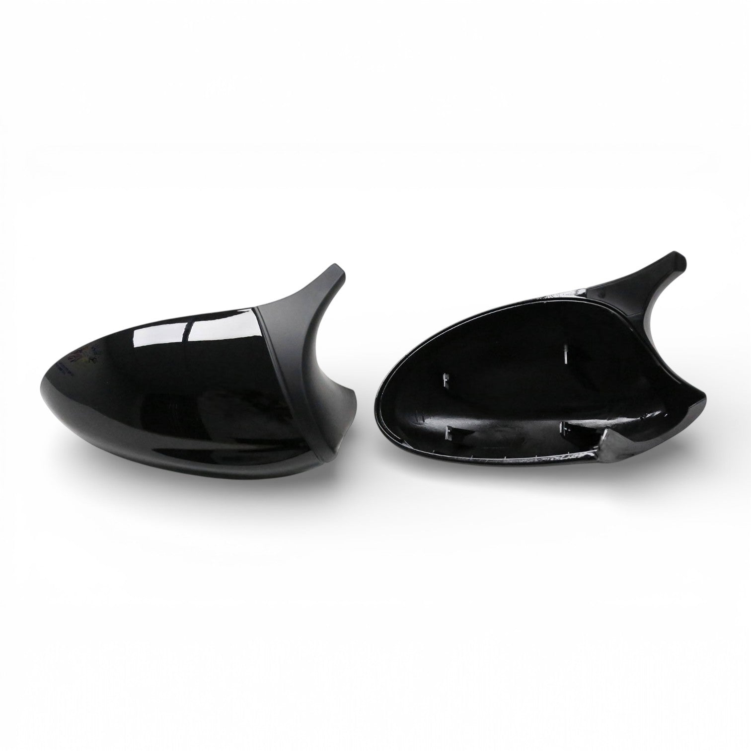 Coques de rétroviseurs type M Performance noires brillantes pour BMW Série 1 E87 et E81 (2004 - 2009)