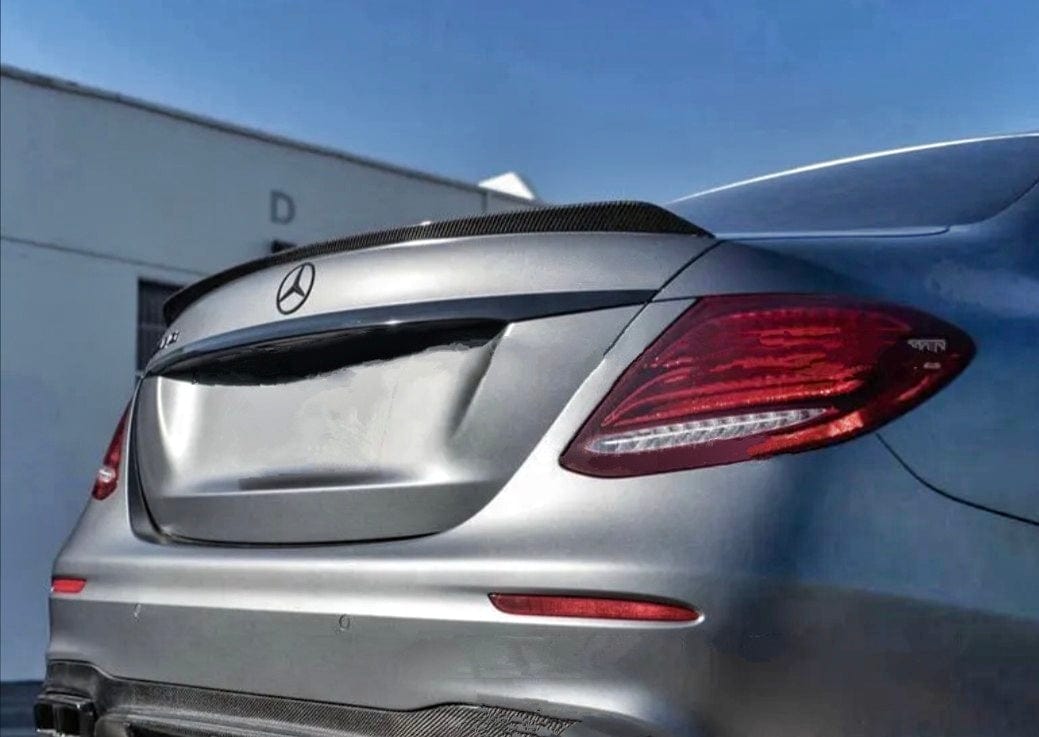 W213 avant restylage (2015 à 2020) / Noir brillant Aileron de coffre Becquet type 63 AMG pour Mercedes Classe E W213 (2016 - 2023)