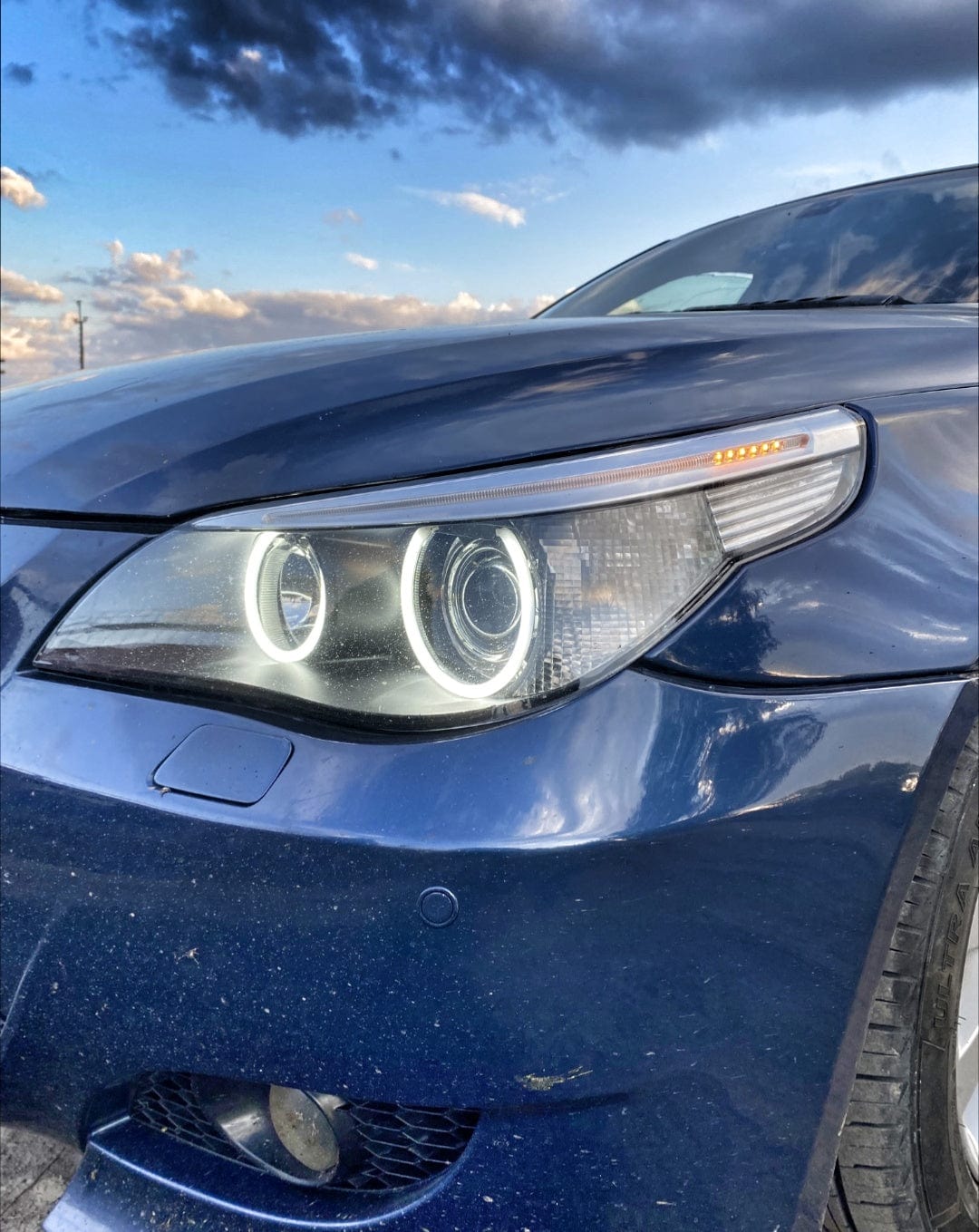 Phares Angel Eyes Anneaux LED pour BMW Série 5 E60 (2003 à 2010)