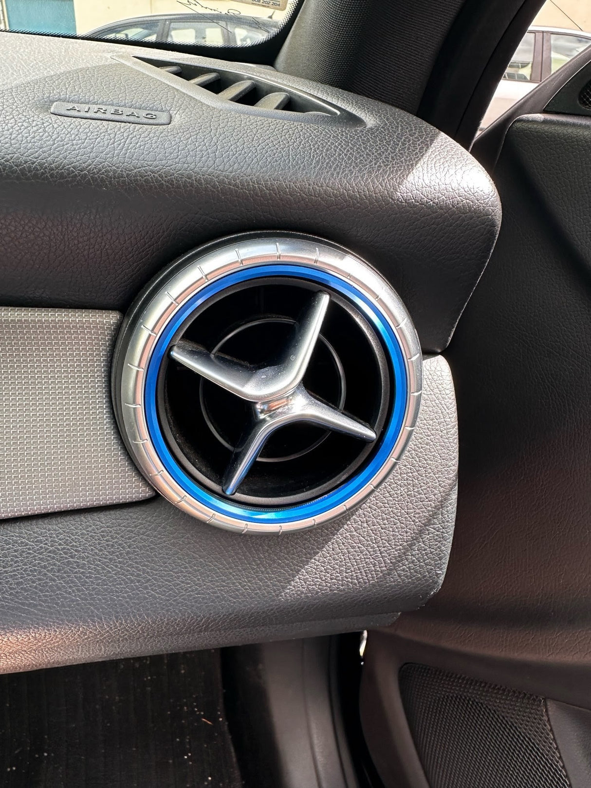 Entourages Grilles de Climatisation Rouge Bleu Doré pour Mercedes CLA C117 - 2013 à 2019