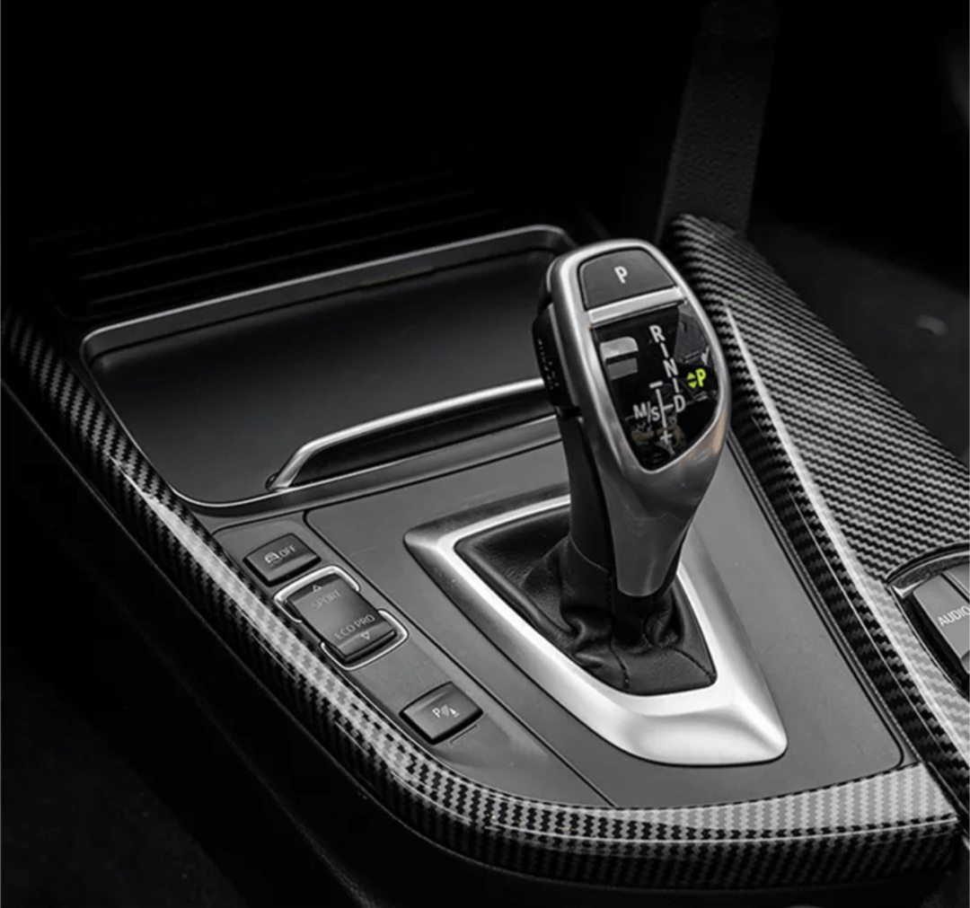 Insert intérieur carbone entourage levier de vitesse pour BMW Série 1 F20 (2011 - 2019)