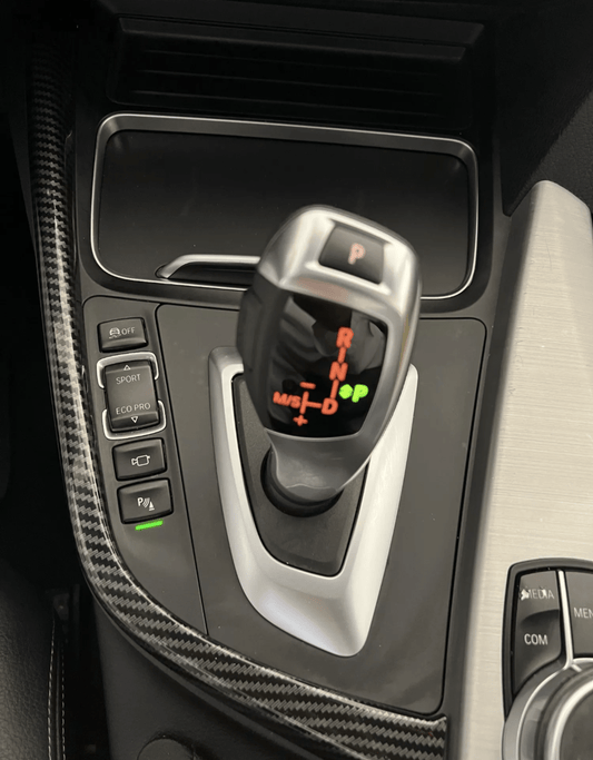 Insert carbone entourage de levier de vitesse pour BMW Série 2 F22 (2014 - 2021)