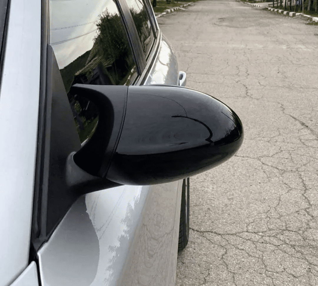 Coques de rétroviseurs type M3 pour BMW Série 3 E90 et E92 (2006-2009) BMW Série 3 E90 et E92 - Coques de rétroviseurs type M3 Noires Brillantes (2006 - 2009)