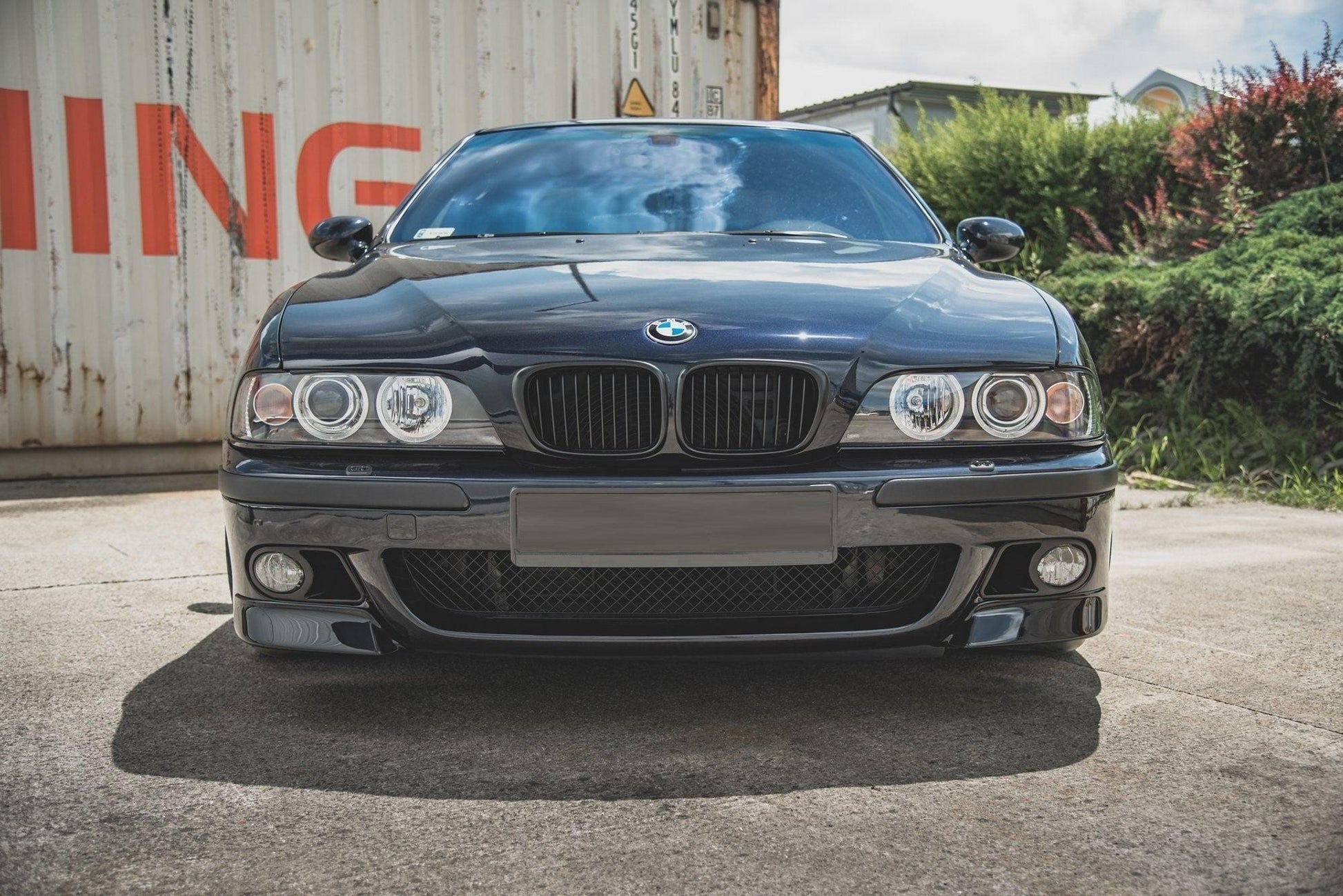Grilles de calandre noires pour BMW Série 5 E39 type M5 (1996 - 2003) BMW Série 5 E39 - Grilles de calandre noires type M Performance (1996 - 2003)