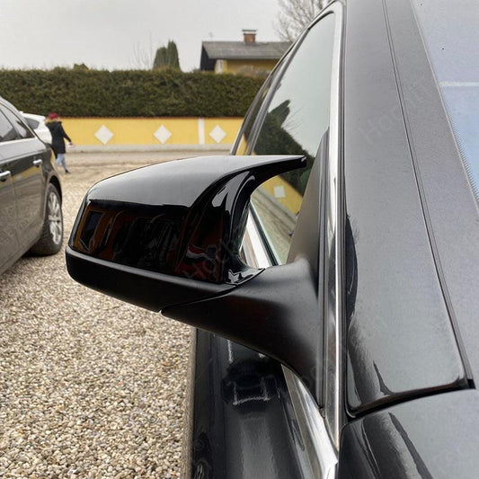Coques de rétroviseurs BMW Série 5 F10 type M Performance (2010-2013) BMW Série 5 F10 - Coques de rétroviseurs type M Performance Noir Brillant (2010 - 2013)