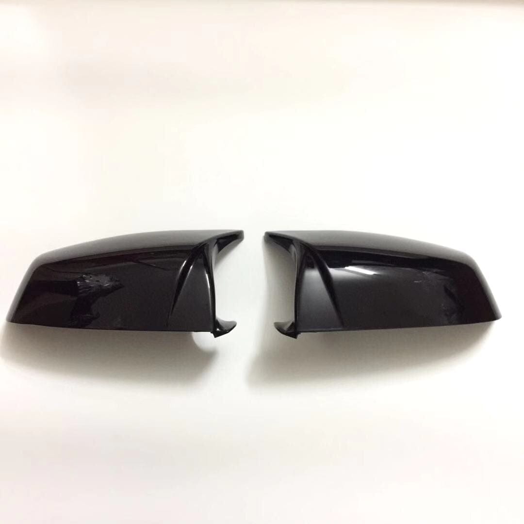 Coques de rétroviseurs BMW Série 6 F06 type M Performance Noires BMW Série 6 F06 F12 F13 - Coques de rétroviseurs type M Performance Noir Brillant
