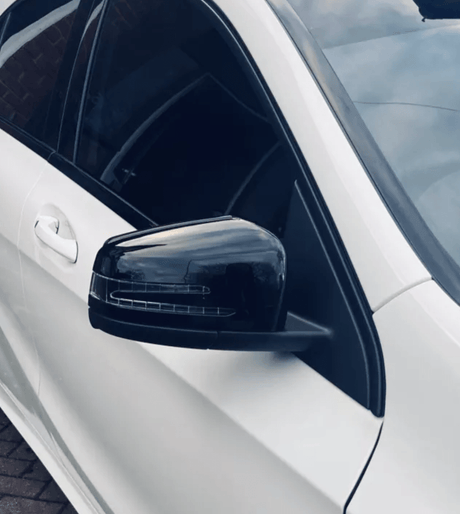 Coques de rétroviseurs Noir Brillant Mercedes C W204 (2007-2016) Mercedes Classe C W204 - Coques de rétroviseurs Noires Brillantes (2007 - 2016)